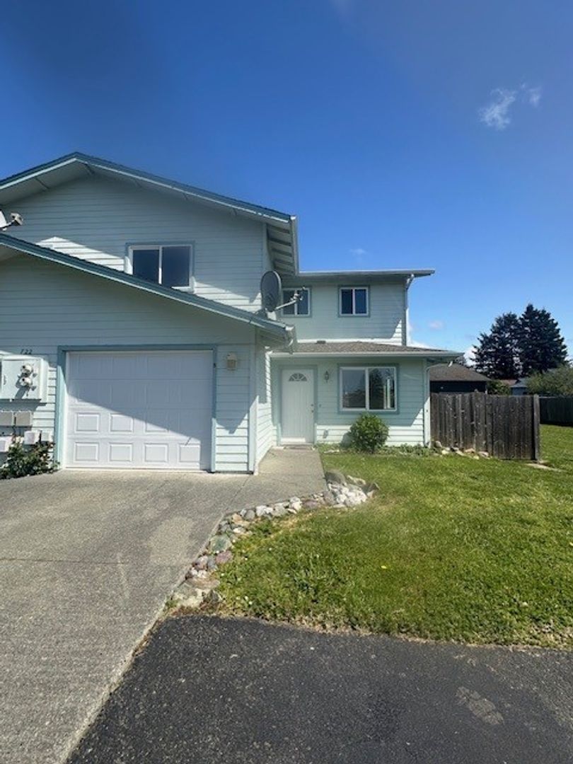 Brookings House: 722 Pioneer Unit B