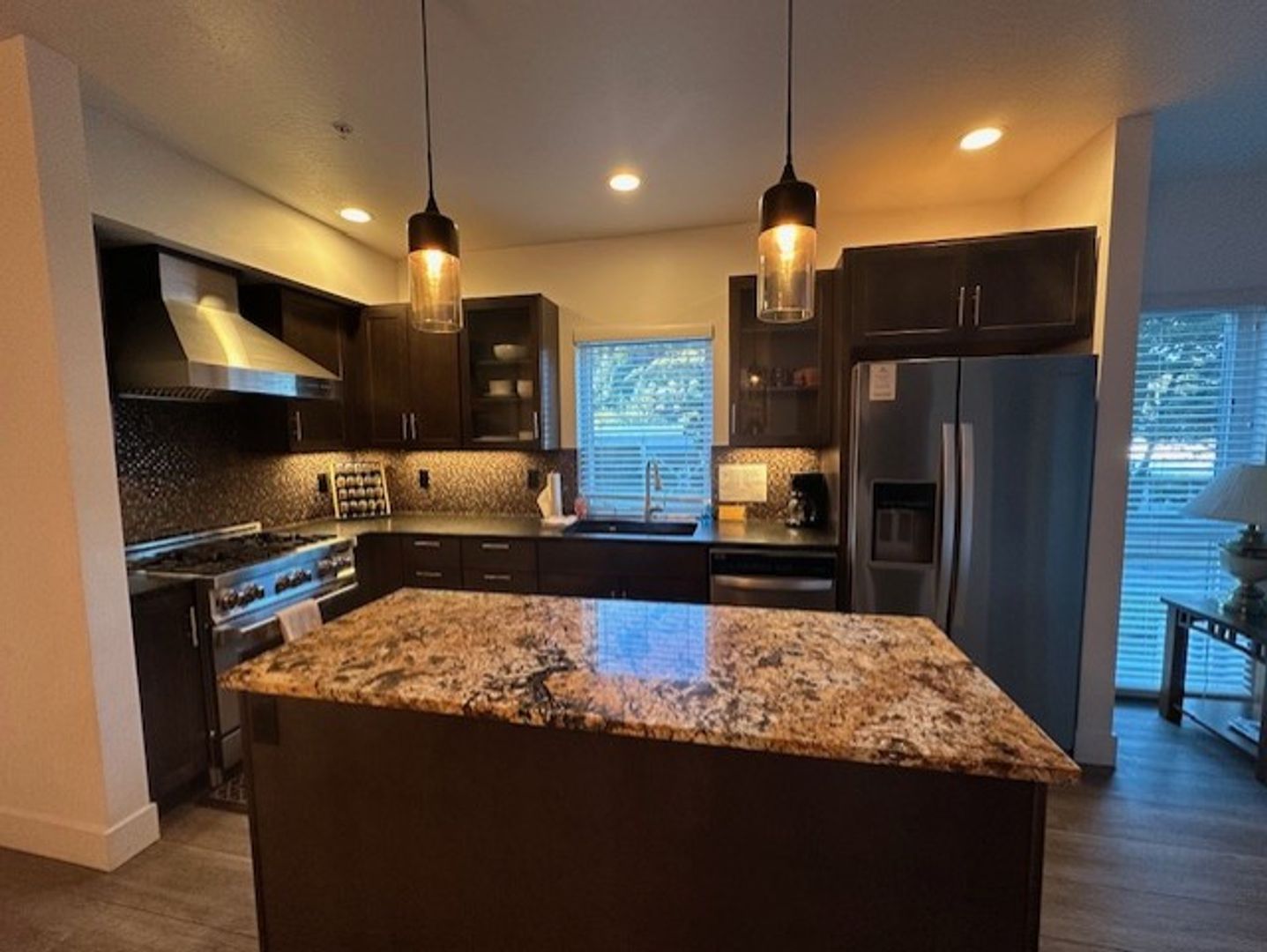 Gold Beach Condo: 94353 Leith Rd, Unit A