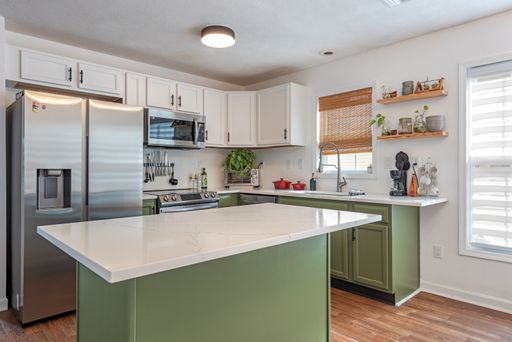 ***BEAUTIFUL ANNUAL RENTAL***FURNISHED OR UNFURNISHED***NOW AVAILABLE*** – photo 1