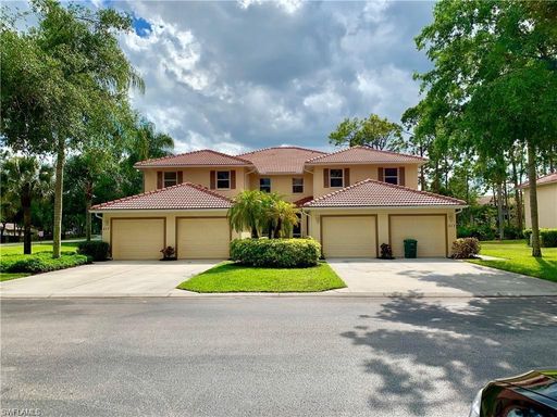 517 Robin Hood Circle #102, Naples, FL 34104