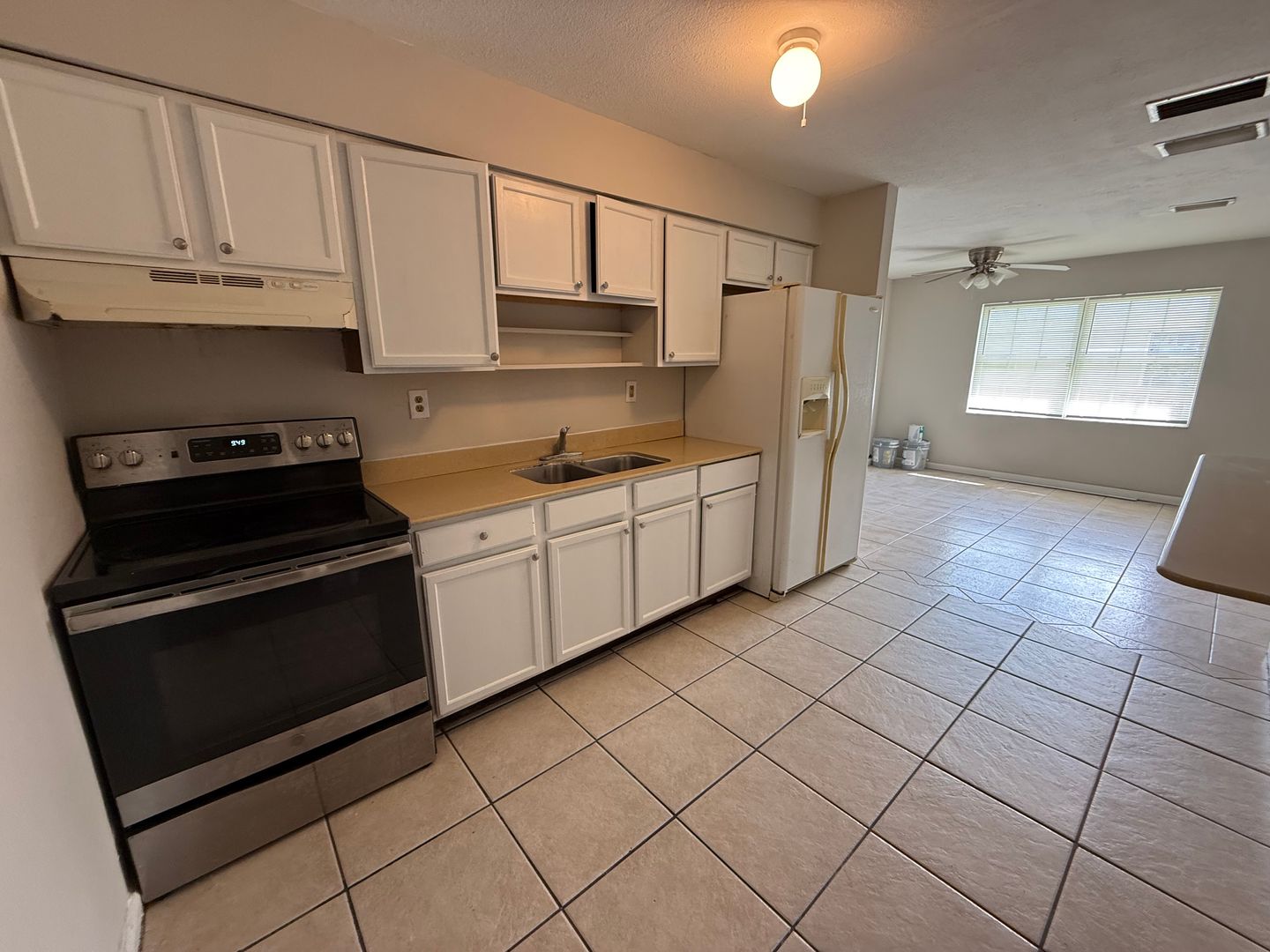 Fort Myers Apartment: 5643 6th Avenue