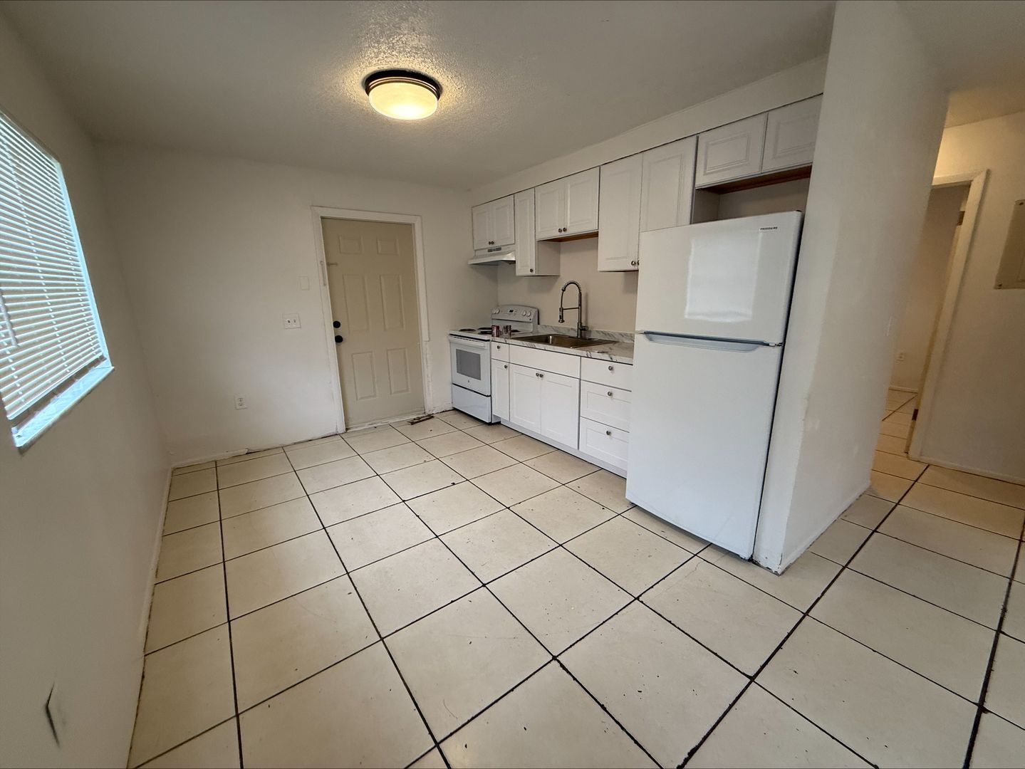 Fort Myers Condo: 1055 Alderman Street