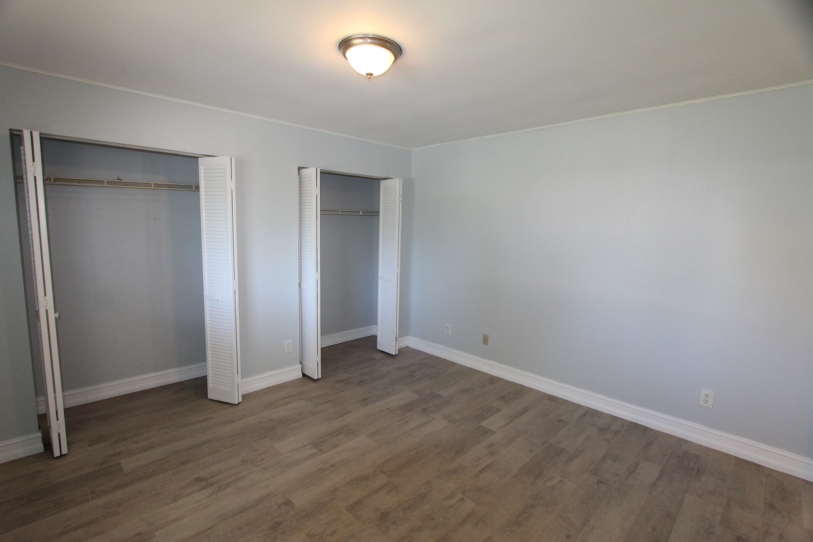 Naples Apartment: 2445 Thomasson Drive