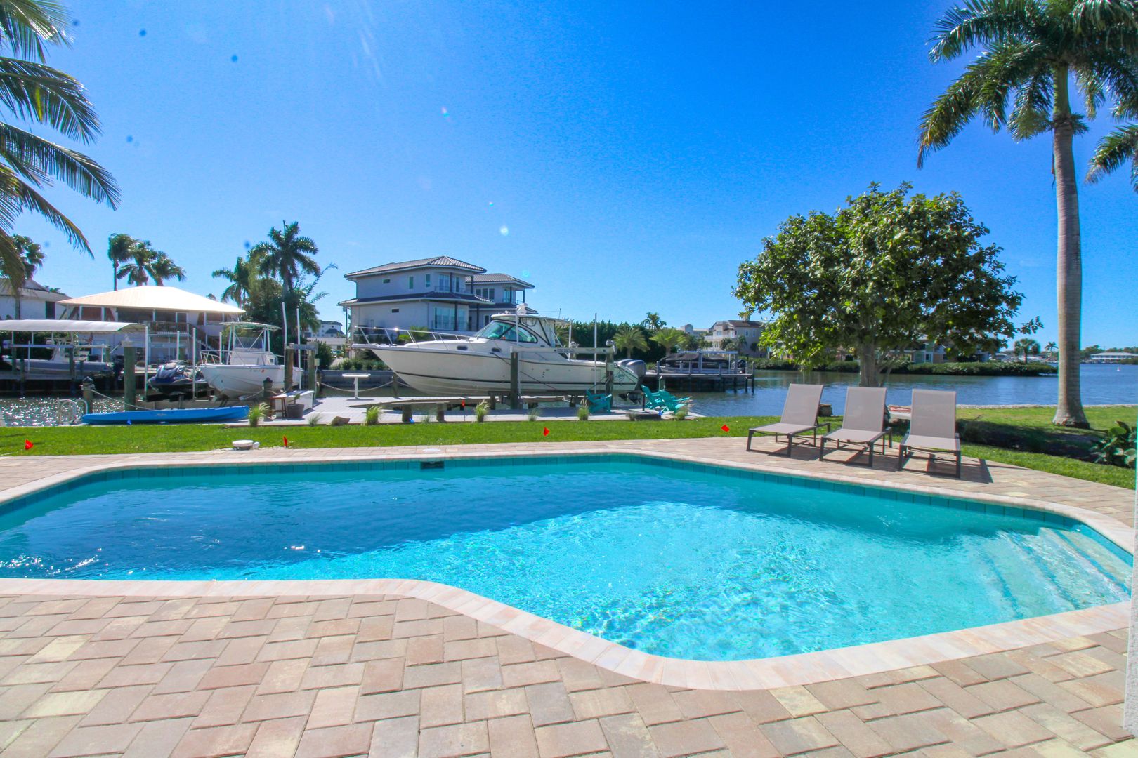 Bonita Springs House: 4879 Esplanade Street