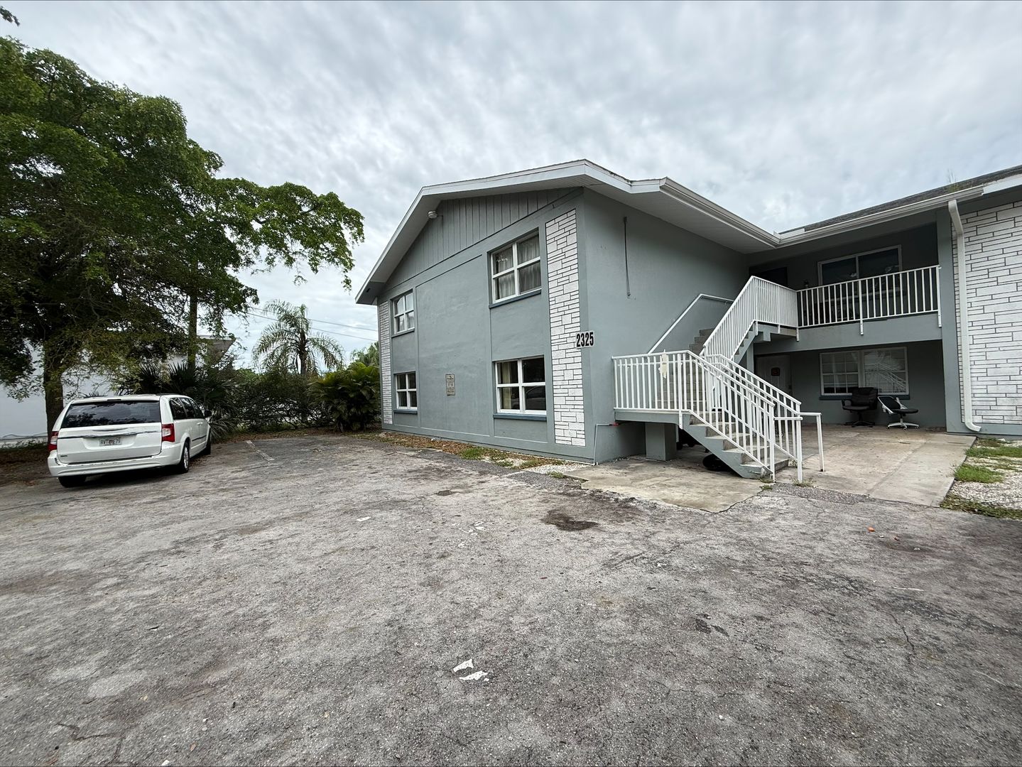 Fort Myers Apartment: 2325 Crawford Street