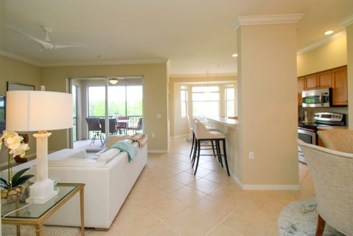 CALLING ALL GOLF ENTHUSIASTS ** STUNNING 2/2 PENTHOUSE UNIT AT HERITAGE BAY GOLF & COUNTRY CLUB ** BRING YOUR GOLF CLUBS ** GOLF TRANSFER ** – photo 1