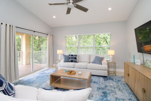 635 Mardel Court Unit#204, Naples, FL 34104
