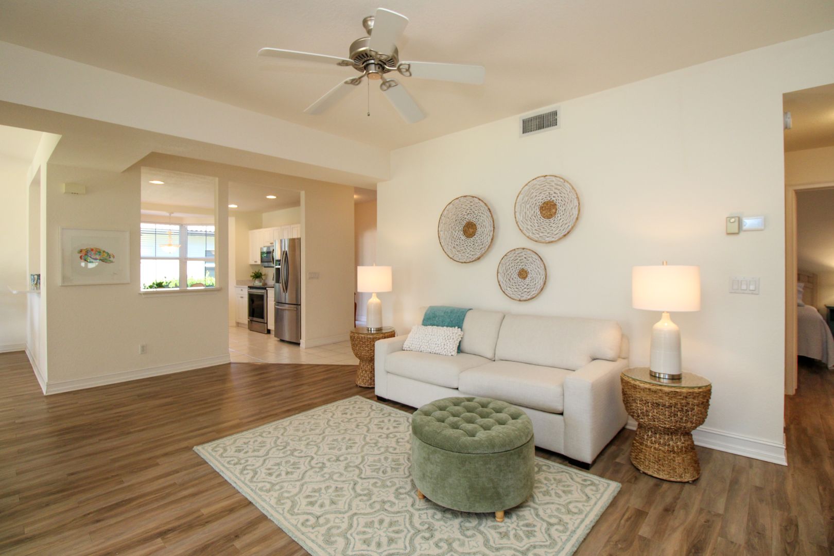 Naples House: 600 Diamond Circle #607