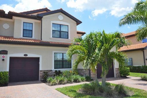 ** PALOMA BEAUTIFUL BONITA SPRINGS BEAUTY READY ** Short Term Rental Available: Beautifully Furnished First Floor in Paloma (Bonita Springs) – photo 1