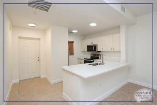 4455 Botanical Place Circle #5-104, Naples, FL 34112