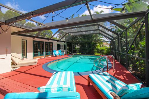 750 Pine Court, Naples, FL 34102