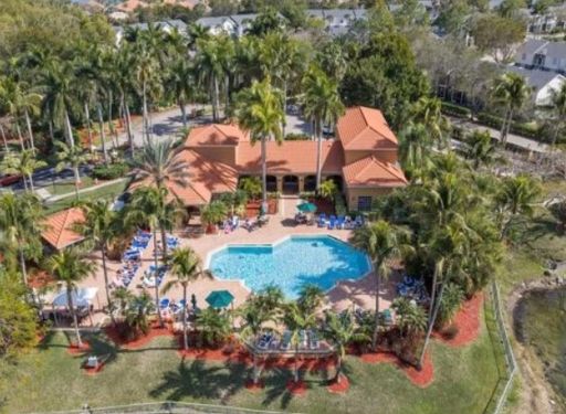 1260 Wildwood Lakes Boulevard  Unit 104, Naples, FL 34104