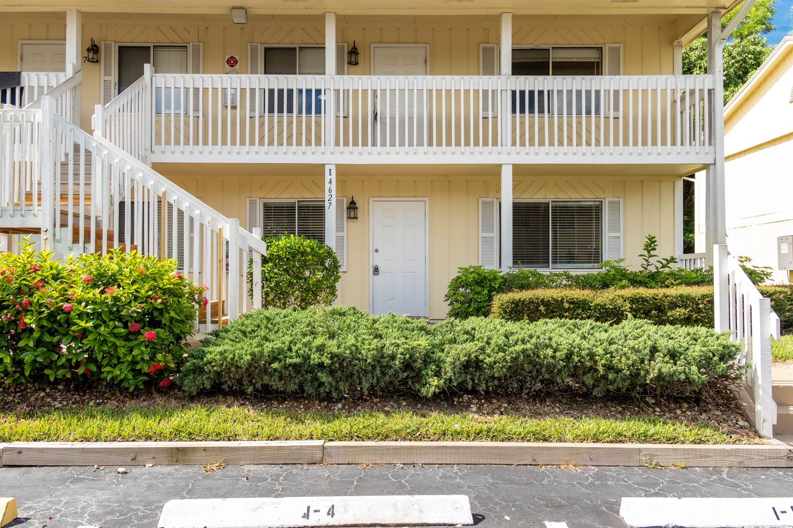 Naples House: 4627 Bayshore Drive Unit I-4