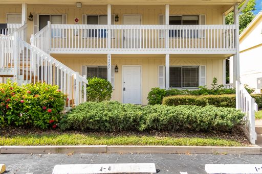 4627 Bayshore Drive Unit I-4, Naples, FL 34112