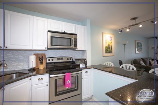 TURTLE LAKE **GOLF COURSE VIEWS ** 1 BEDS / 1 BATH ** 1st FLOOR**FURNISHED SEASONAL** – photo 1