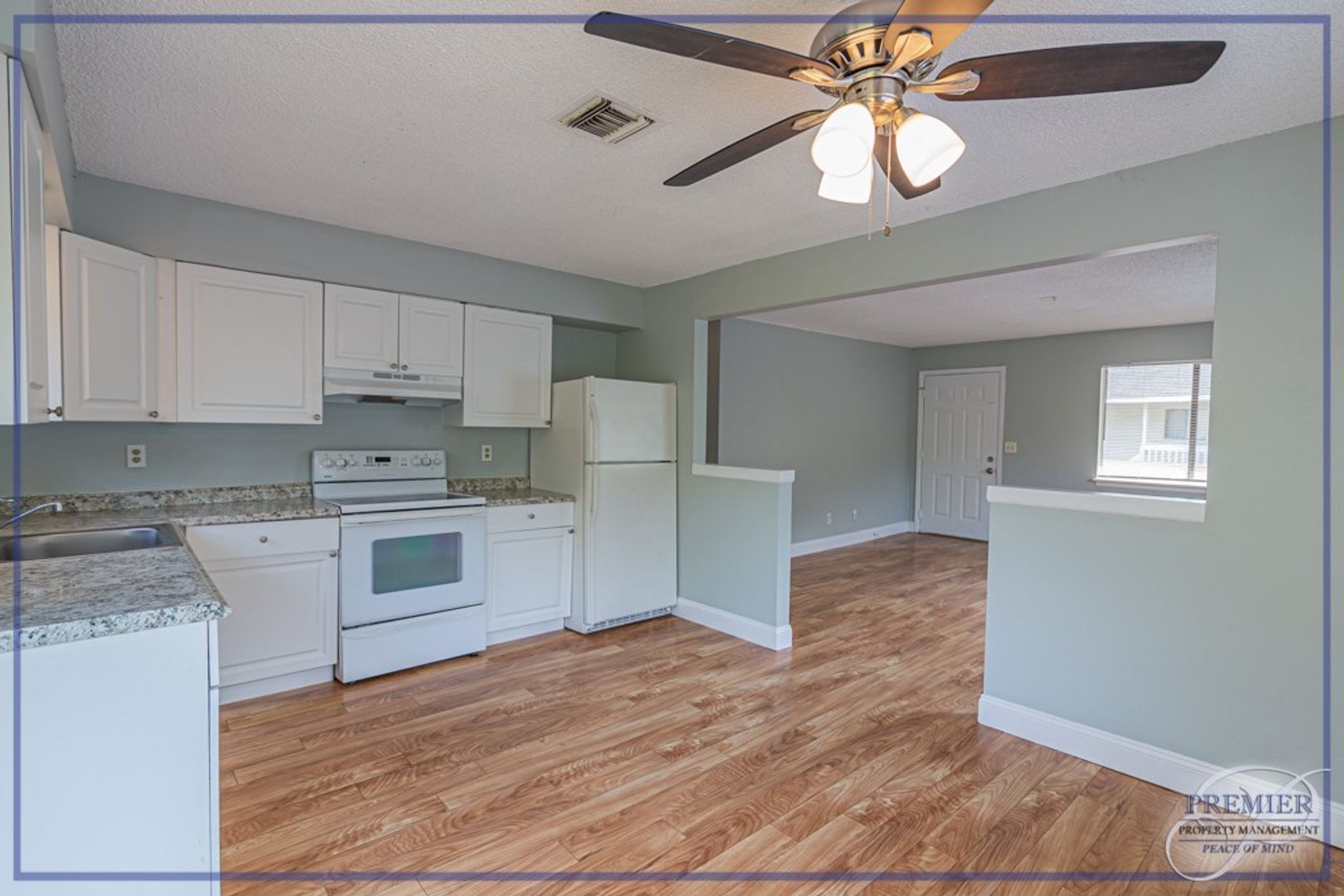 Naples Apartment: 2445 Thomasson Drive