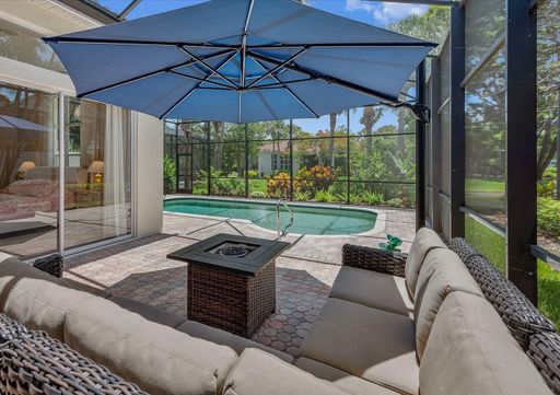 8556 Pepper Tree Way, Naples, FL 34114