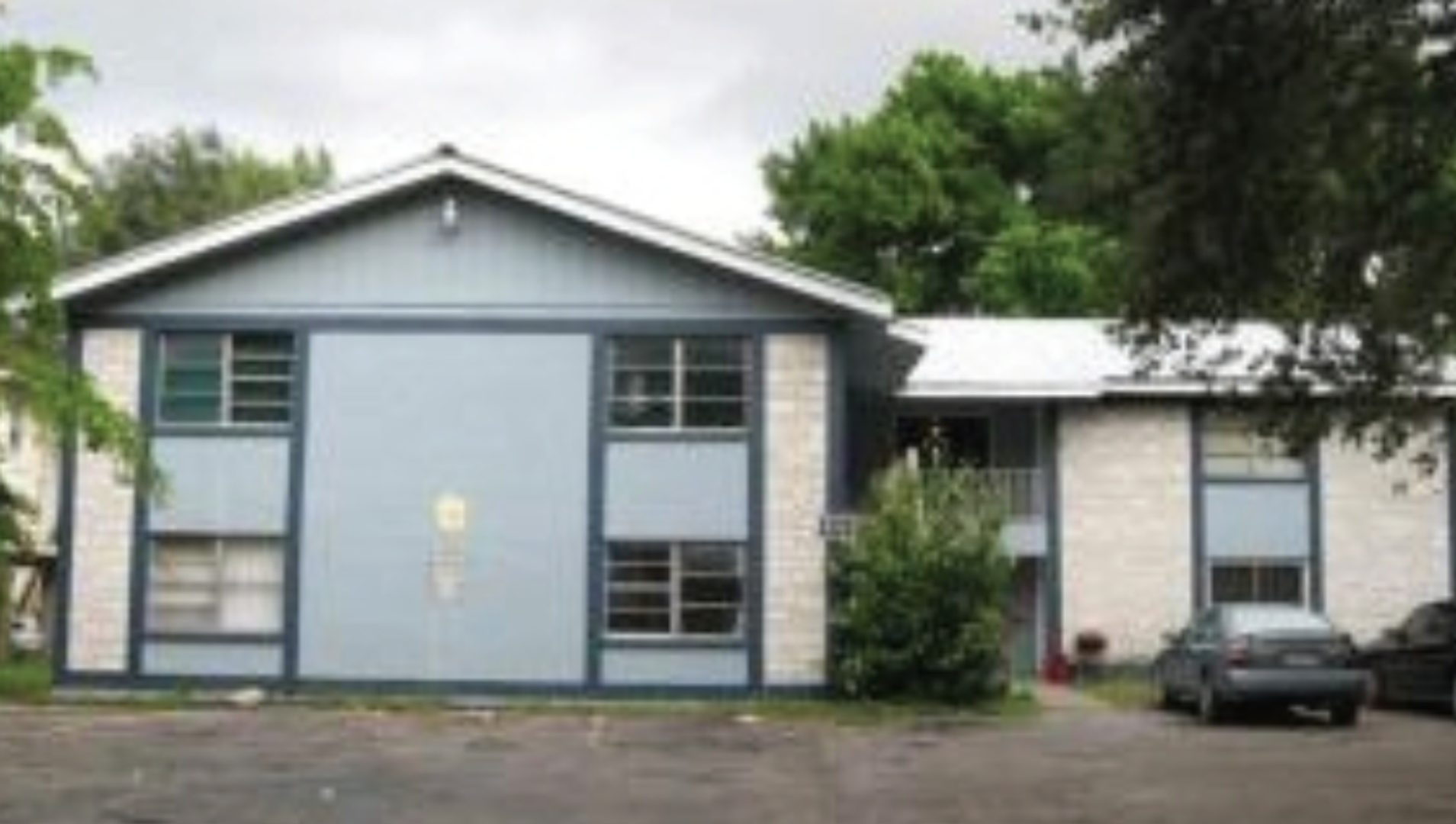 Fort Myers Apartment: 2325 Crawford Street