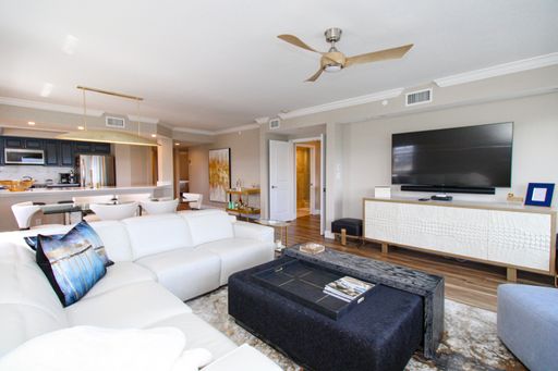 **VANDERBILT TOWERS**3BEDS/2BATHS**BAY VIEWS**WALK TO THE BEACH** – photo 1