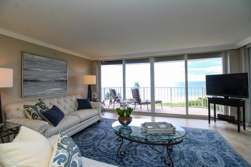 10701 Gulf Shore Drive Unit# 502, Naples, FL 34108