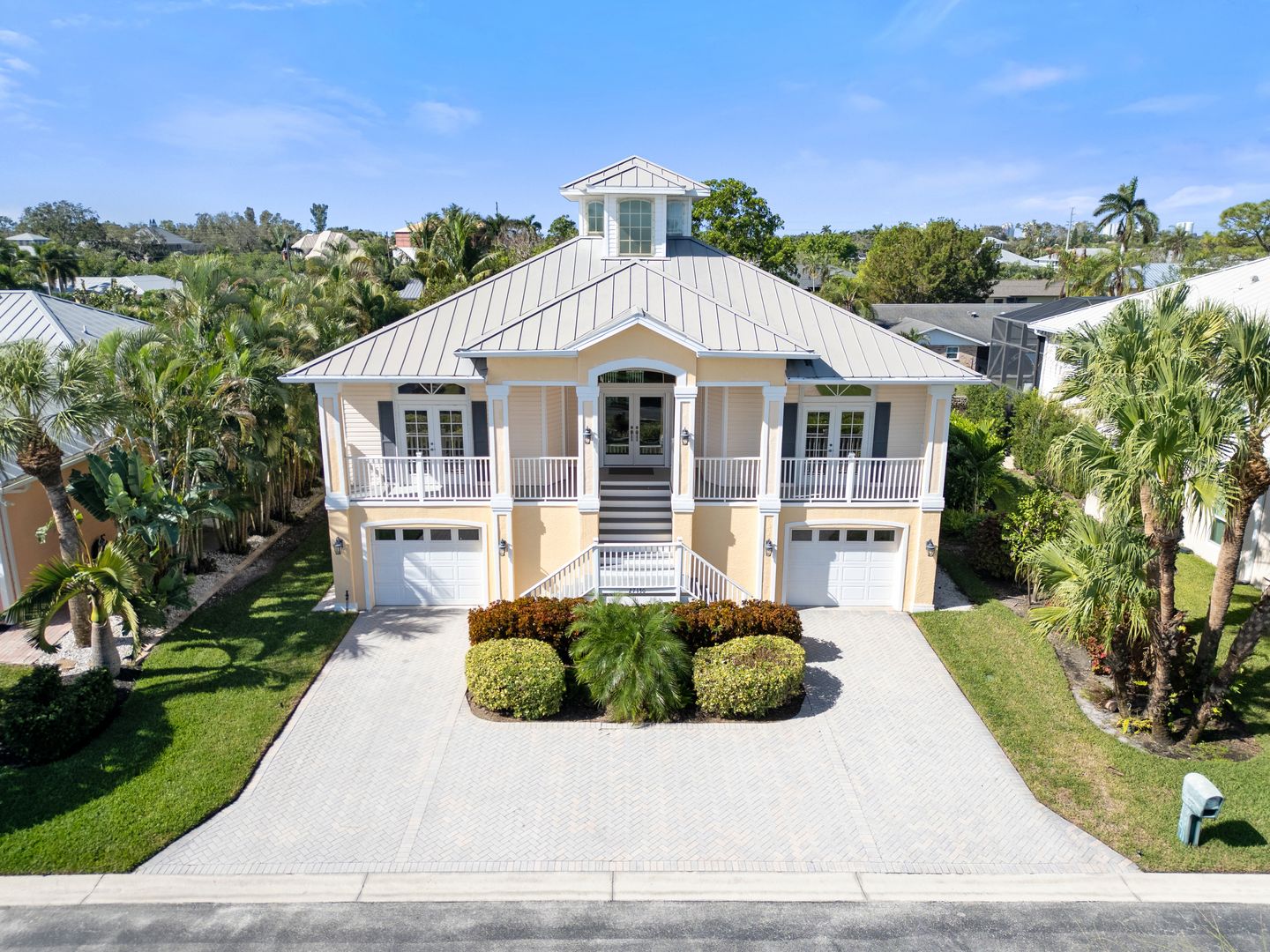 Bonita Springs House: 27130 Flamingo Drive