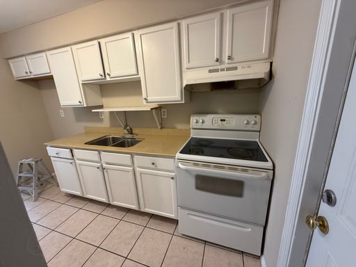 ***DUPLEX LOCATED IN FT MYERS***NOW AVAILABLE***3 BEDS/1 BATH*** – photo 1