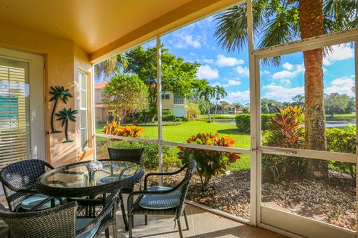 2/2 BEAUTIFUL COACH HOME ** SPANISH WELLS GOLF AND COUNTRY CLUB COMMUNITY ** COMMUNITY POOLS ** – photo 1