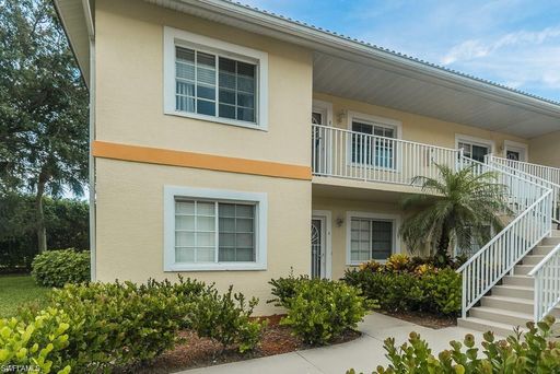 ***SEASONAL FURNISHED***Escape the cold and stay at Crown Pointe*** 2/2 Fully Furnished Condo*** – photo 1
