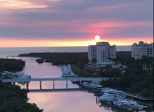 AMAZING VIEWS-TARPON COVE YACHT CLUB MEMBERSHIP INCLUDED - 2 + DEN / 2 BATH – photo 1