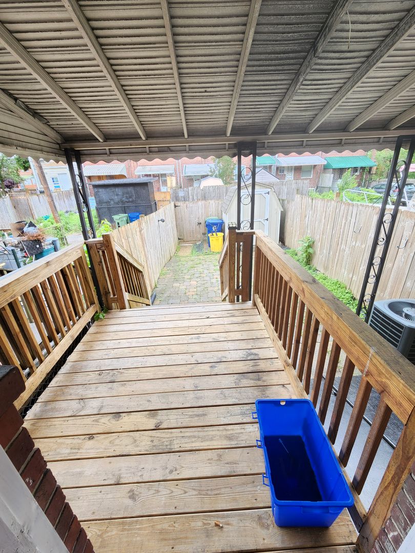 Baltimore House: 3738 10th Street