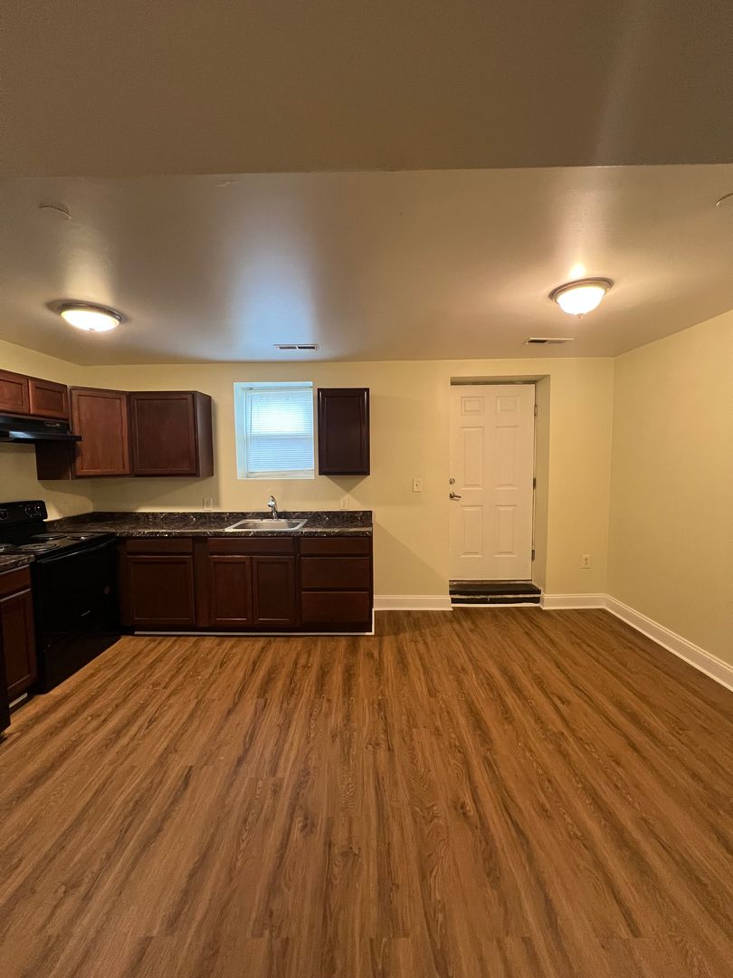 Baltimore Apartment: 4300 Liberty Heights Avenue
