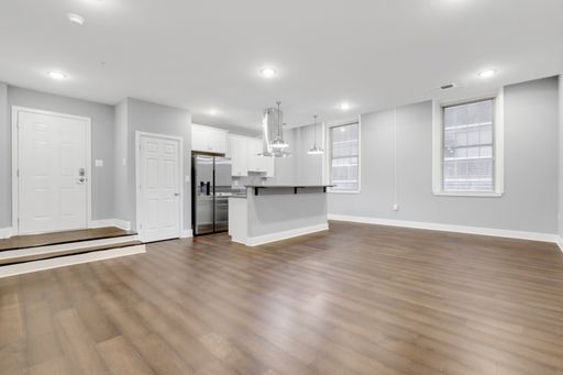 1 Bedroom 1 Bathroom Apartment in Downtown Baltimore – photo 1
