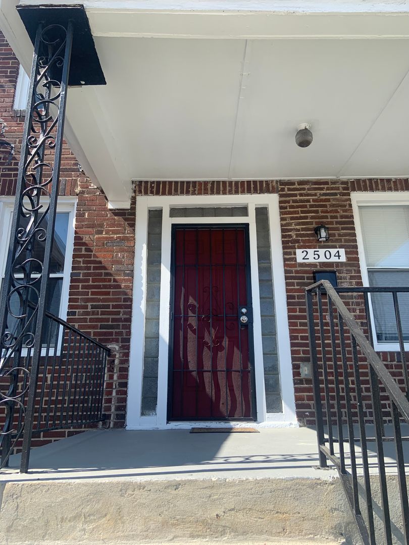 Baltimore House: 2504 W. Franklin Street