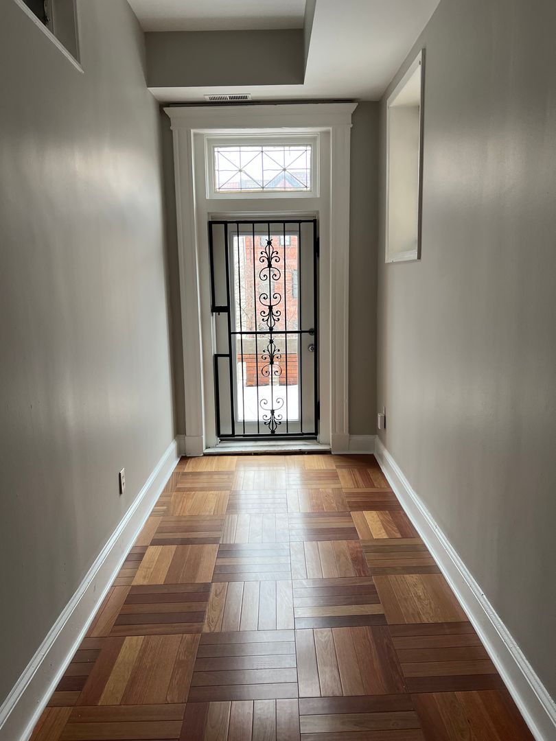 Baltimore Apartment: 2319 Eutaw Place