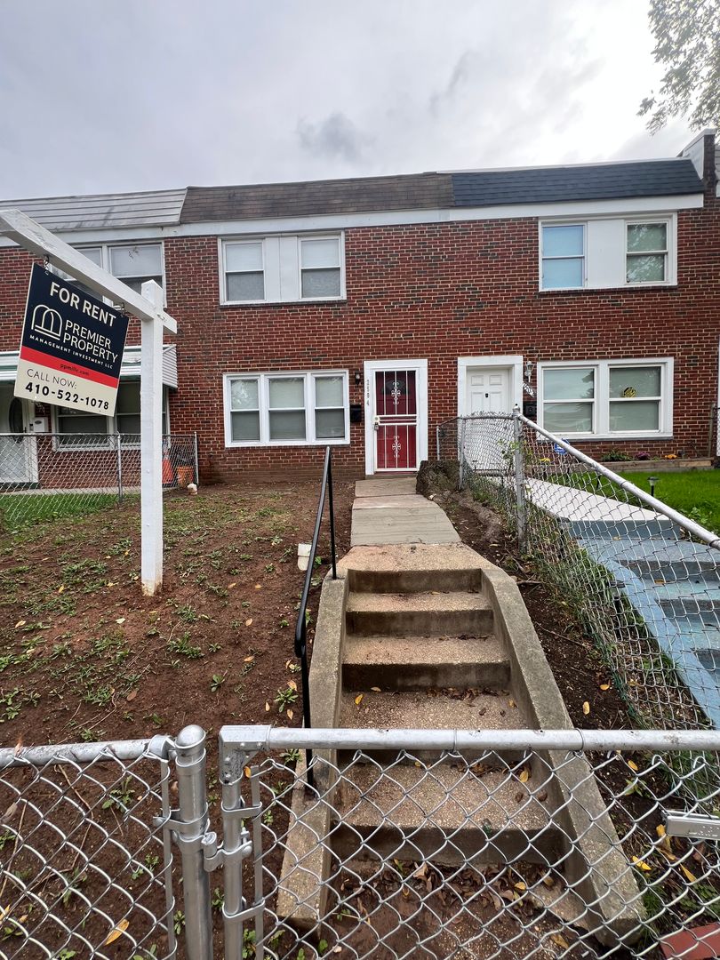 Baltimore House: 2504 Marbourne Avenue