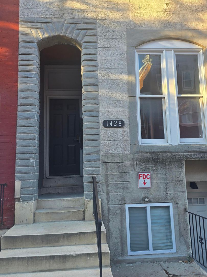 Baltimore Apartment: 1428 McCulloh Street