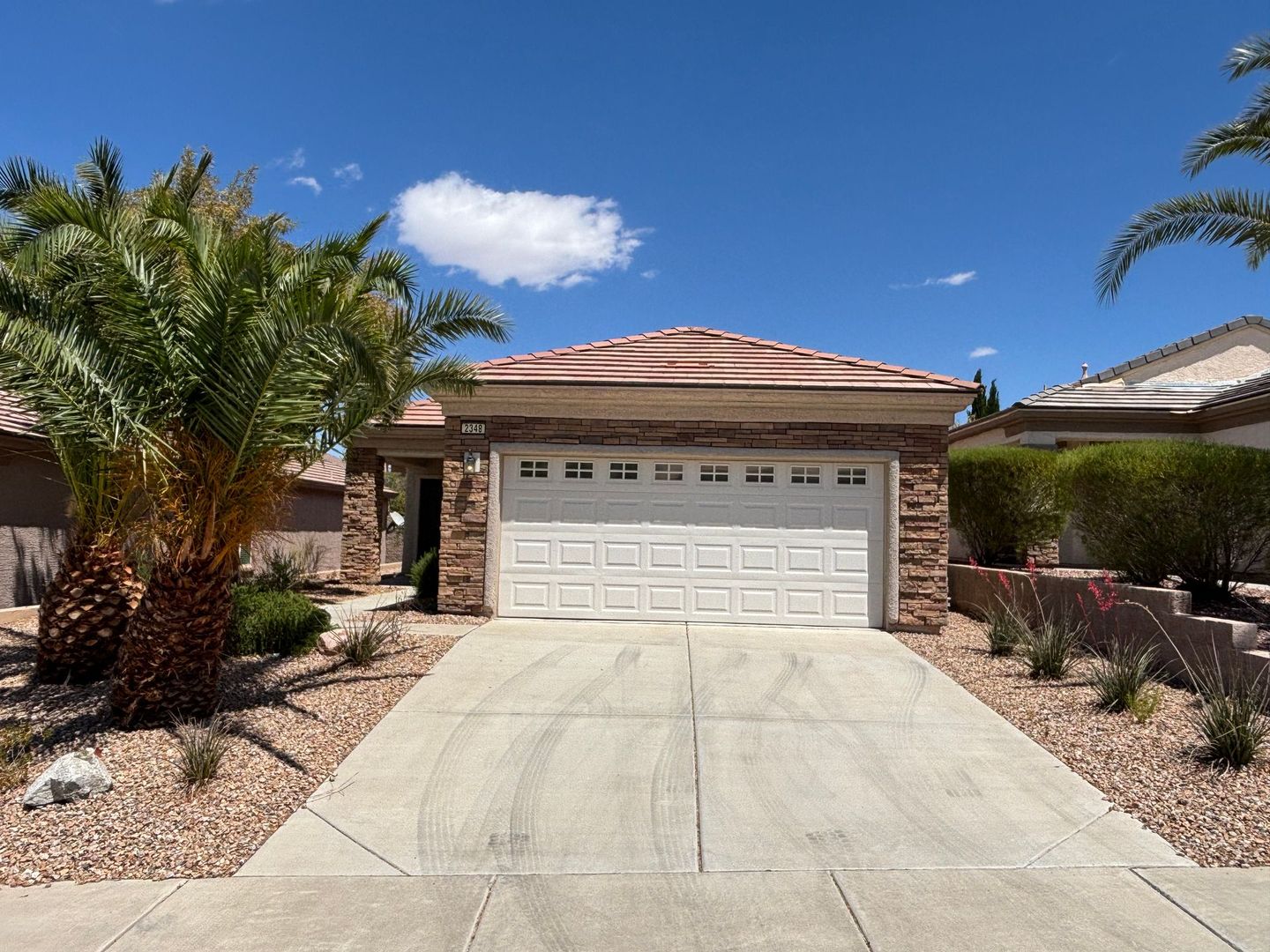 Henderson House: 2348 Celestial Moon