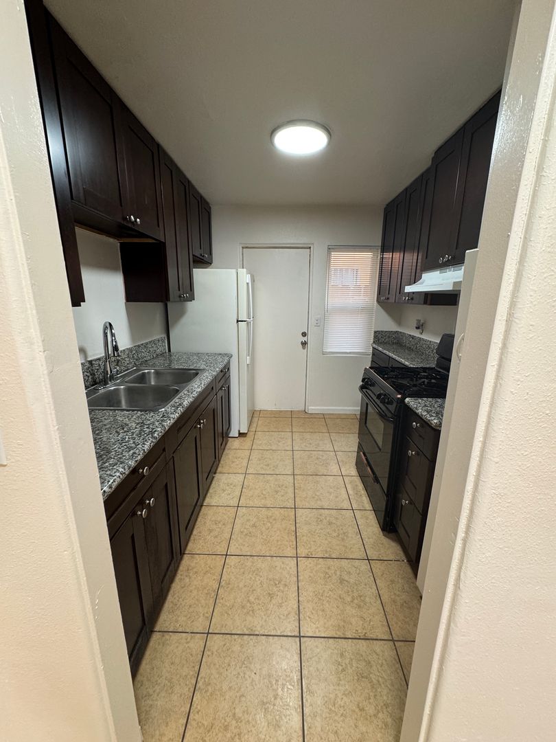 San Diego Apartment: 4327 Altadena Ave.