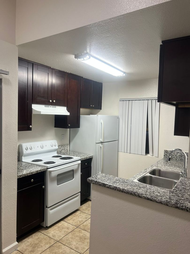 San Diego Apartment: 4326 Altadena Ave.