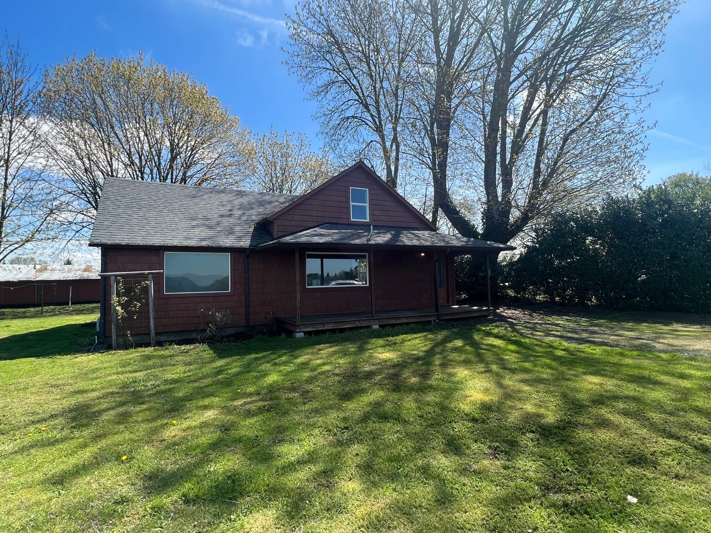 Junction City House: 29364 Talbott Ln