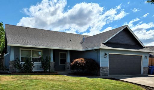 Well Sought After Harvest Ridge Home – photo 1