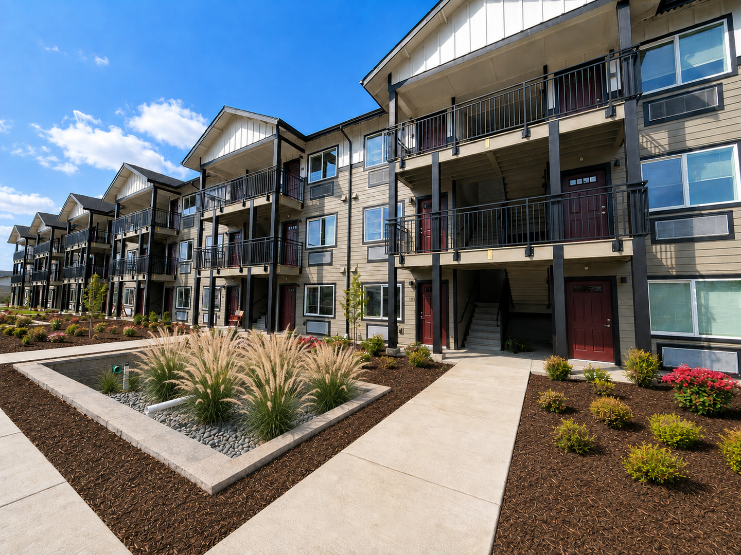 Springfield Apartment: 1888 5th Street