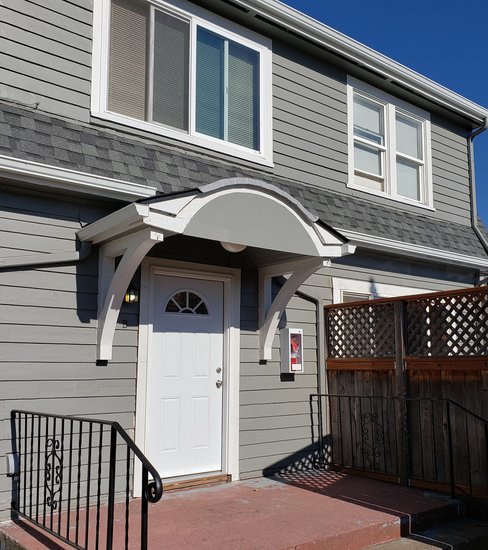 Eugene Apartment: 771 W 7th Ave