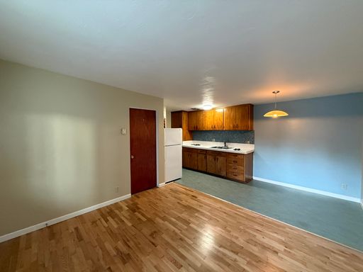 1 Bed 1 Bath Rental at 2950 Willamette Street - Unit 6, Eugene, OR – photo 1