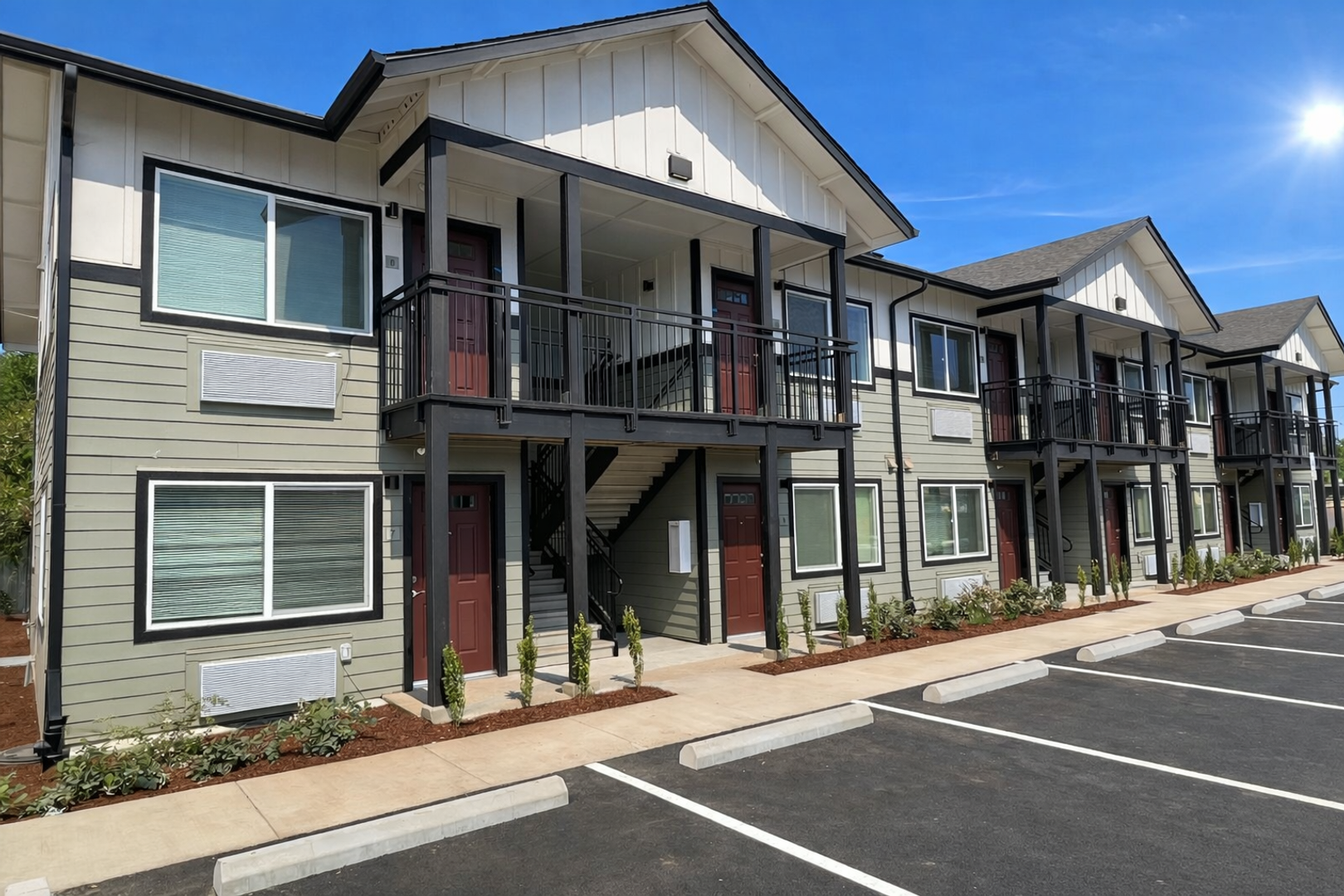 Springfield Apartment: 1866 5th Street