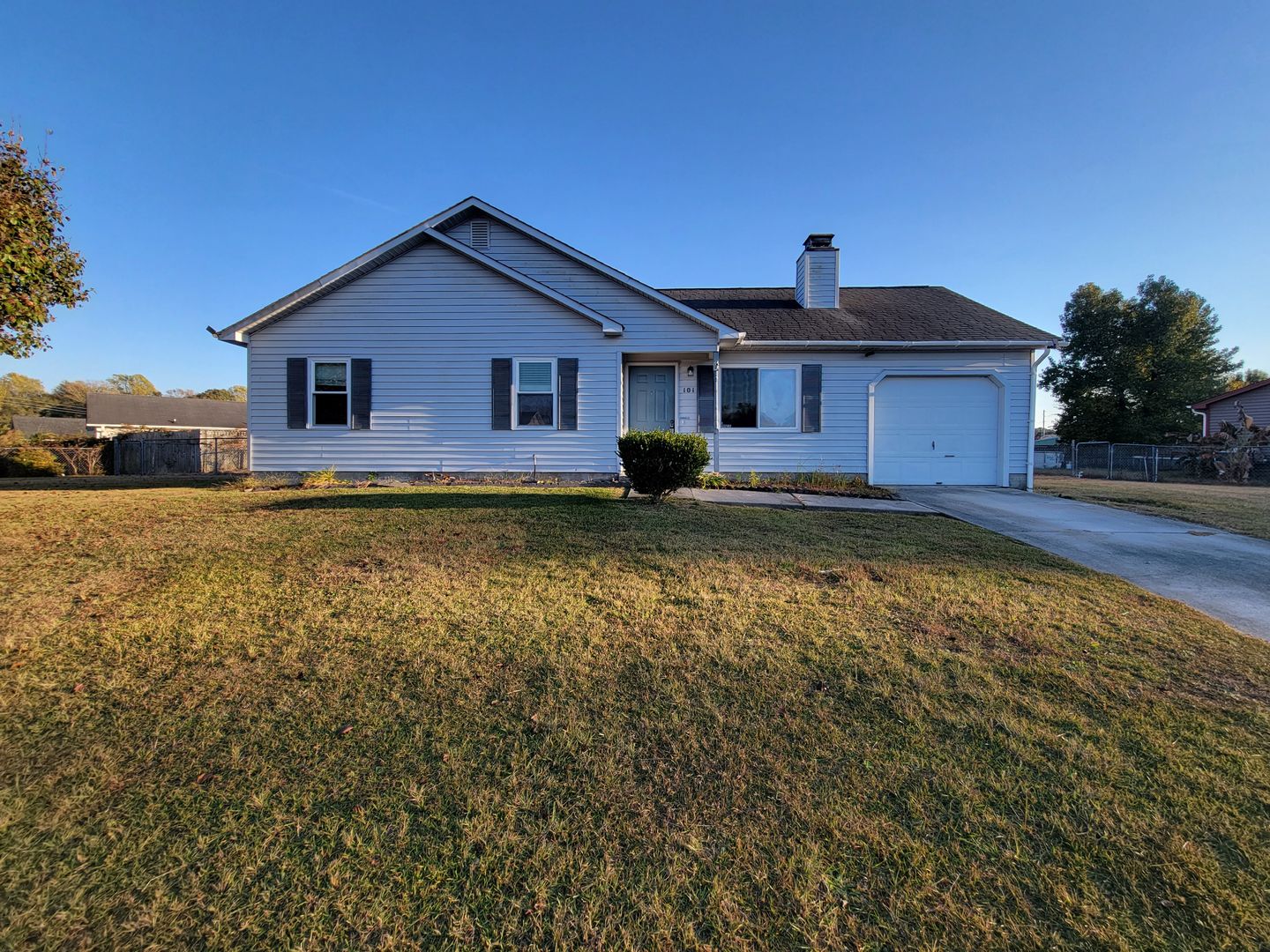 Jacksonville House: 101 Kyle Dr