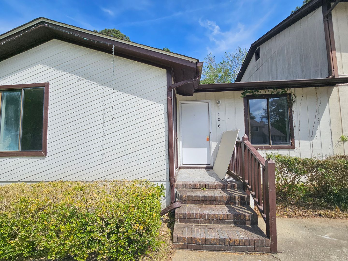 Jacksonville House: 106 Brenda Dr.