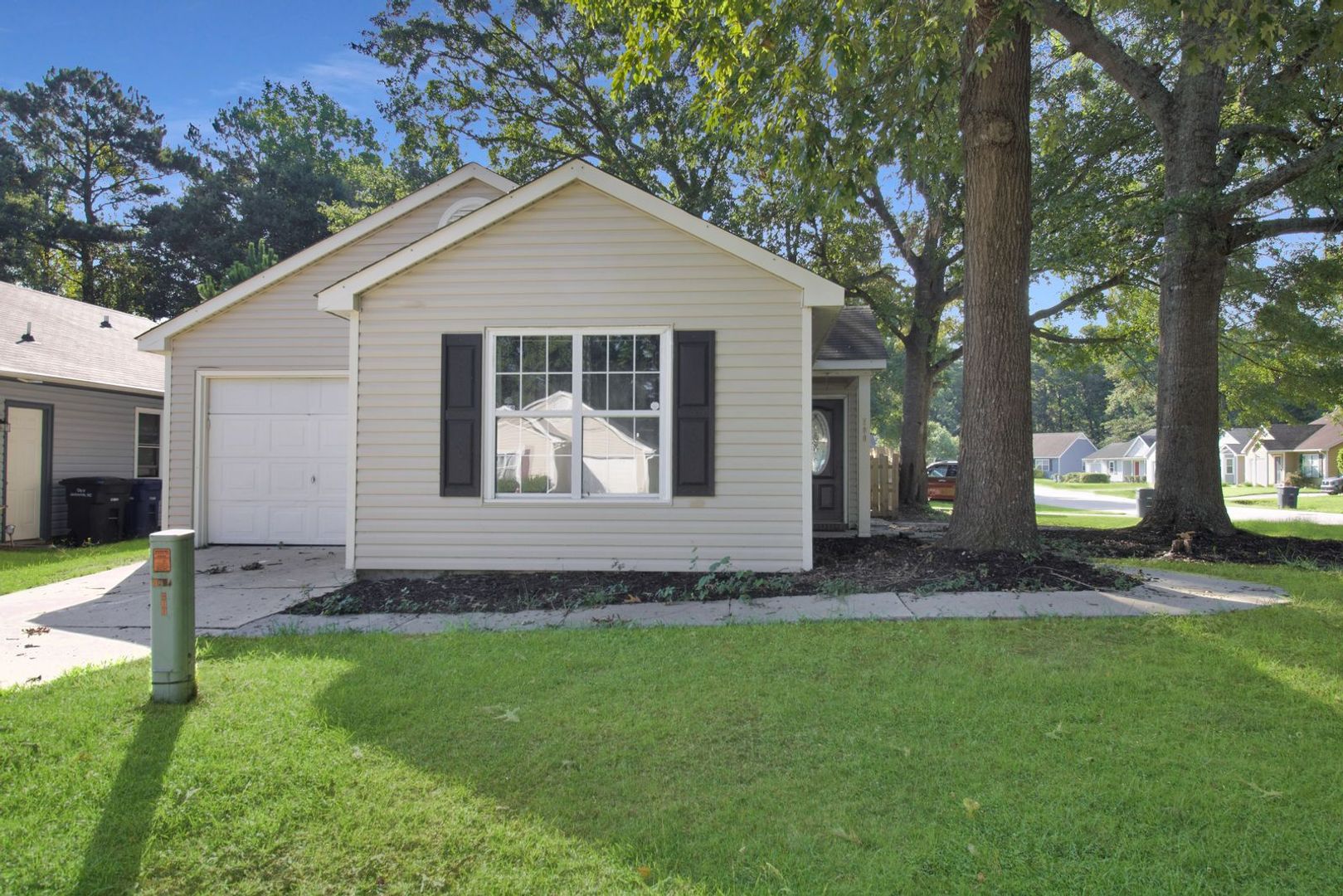 Jacksonville House: 500 Saint George Cove