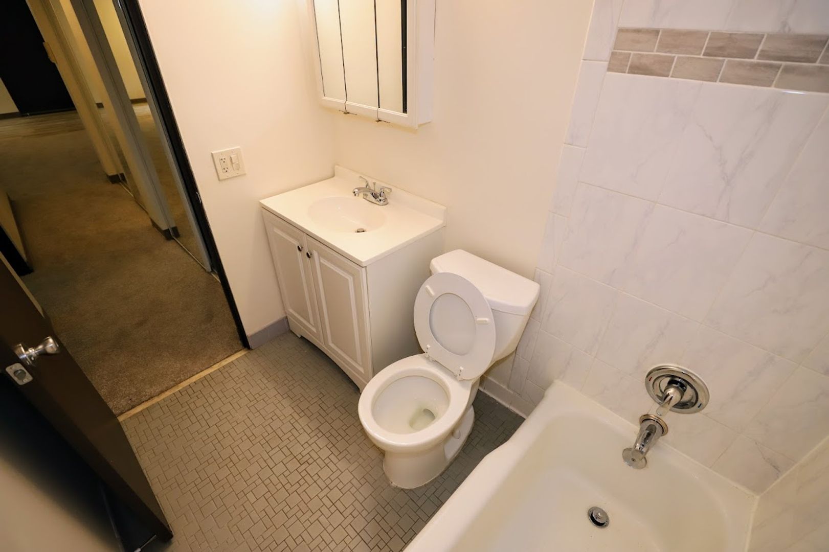 Minneapolis Apartment: 4425/4431/4437 Chowen Ave