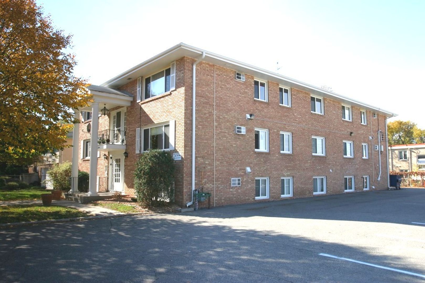 Richfield Apartment: 6612 12th Ave S